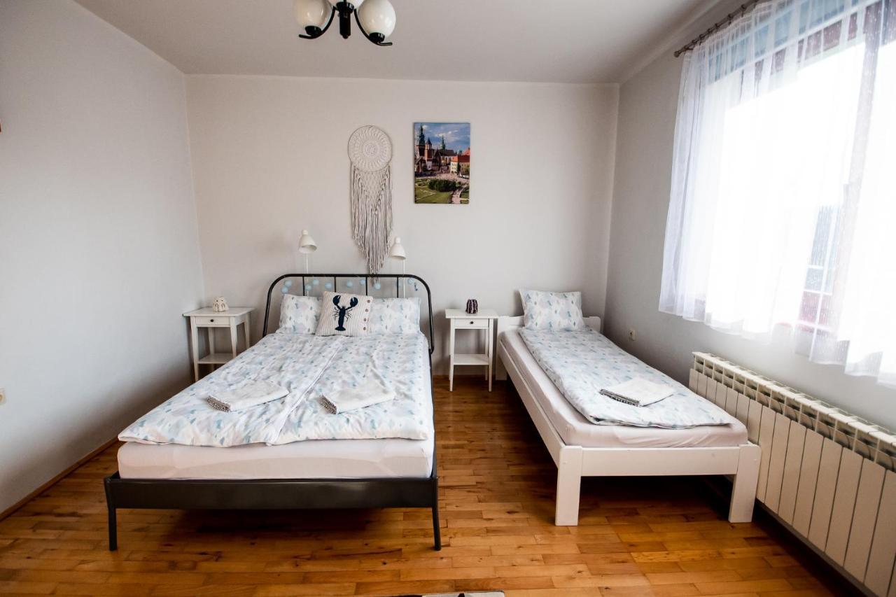 Cracow Family House Villa Красков Екстериор снимка